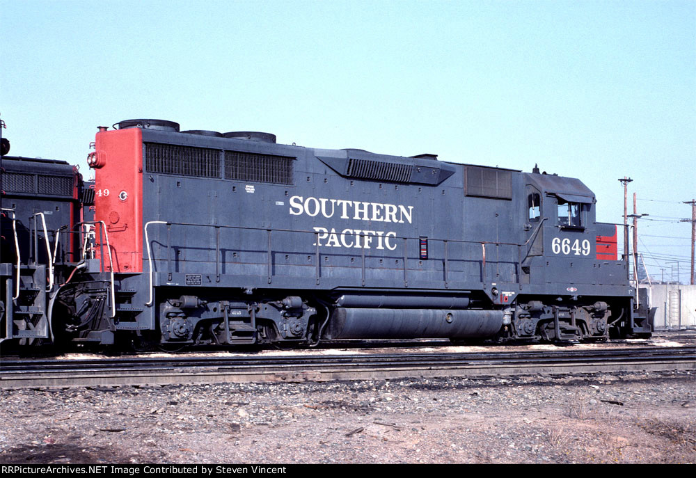 Southern Pacific GP35 #6649